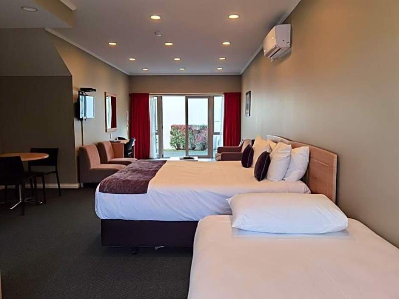 Cornwall Motor Lodge image