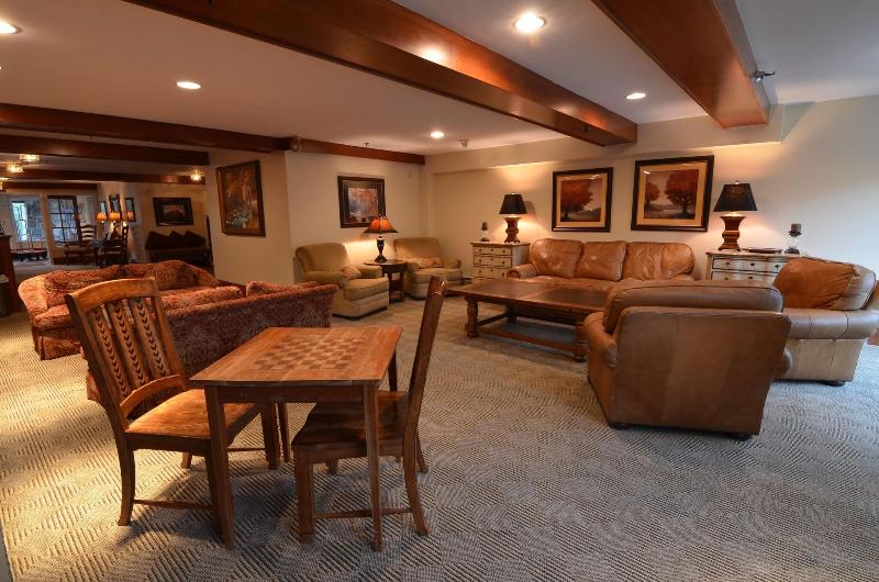 The valley Inn Ascend Collection image