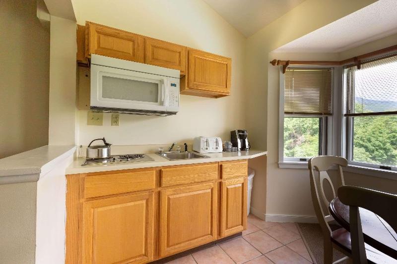 The valley Inn Ascend Collection image