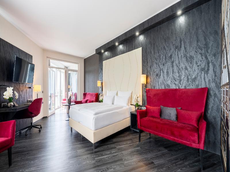 PLAZA Premium Schwerin — photo 26