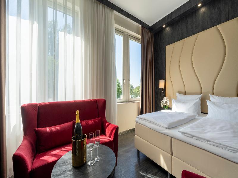 PLAZA Premium Schwerin — photo 44