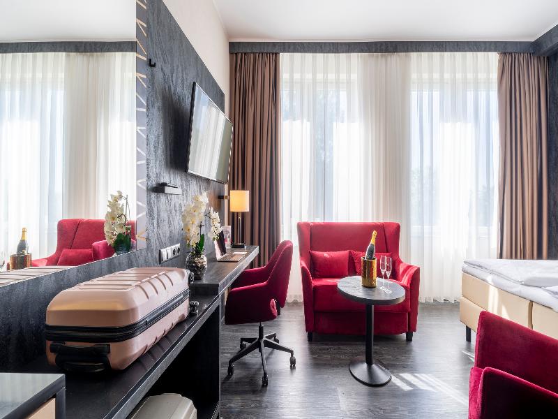 PLAZA Premium Schwerin — photo 42