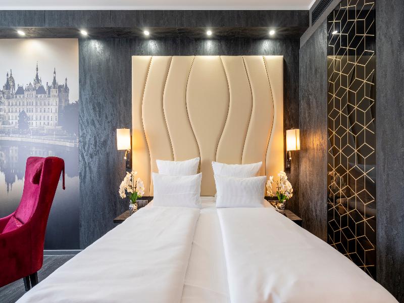 PLAZA Premium Schwerin — photo 10