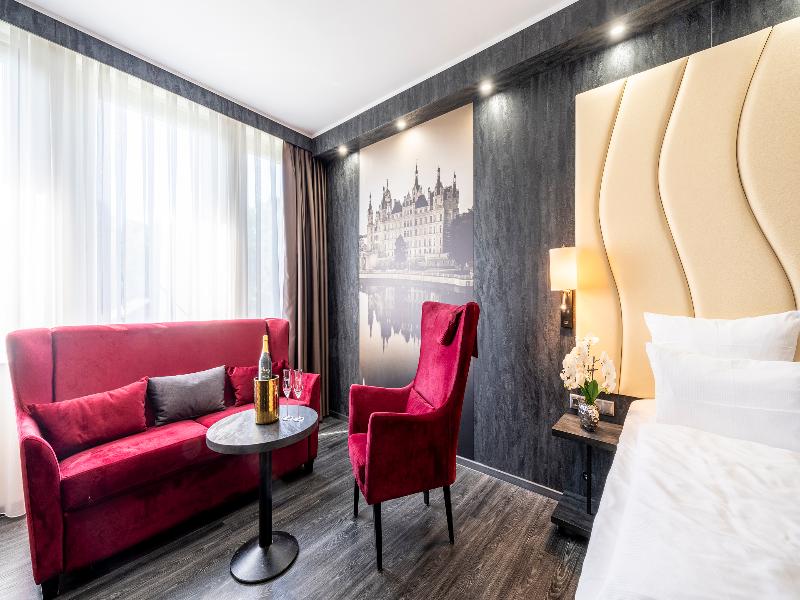 PLAZA Premium Schwerin — photo 9