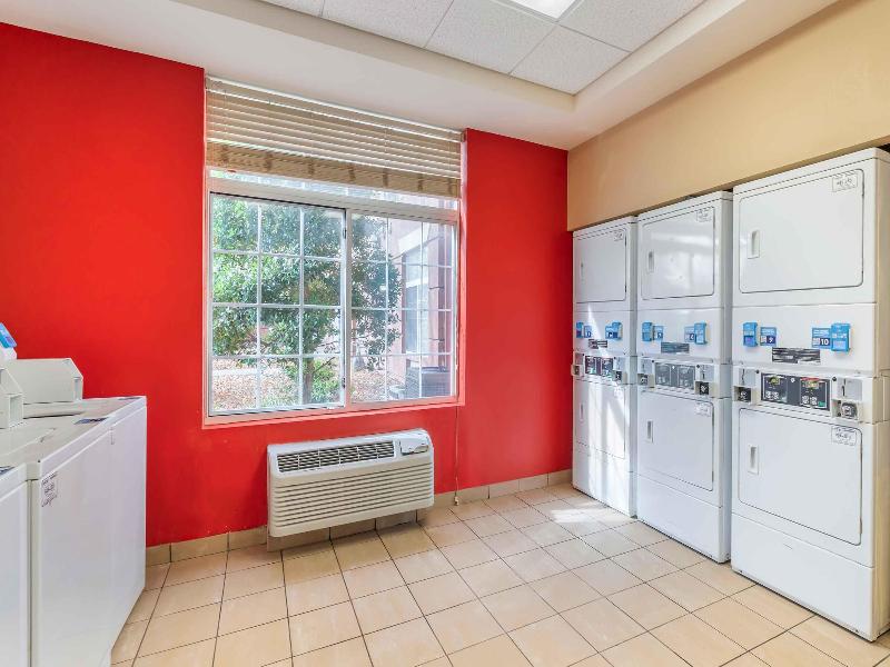 Extended Stay America - Chesapeake - Greenbrier Ci image