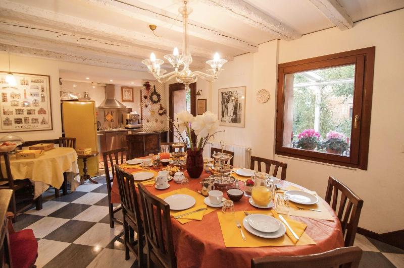 3749 Ponte Chiodo Guest House image