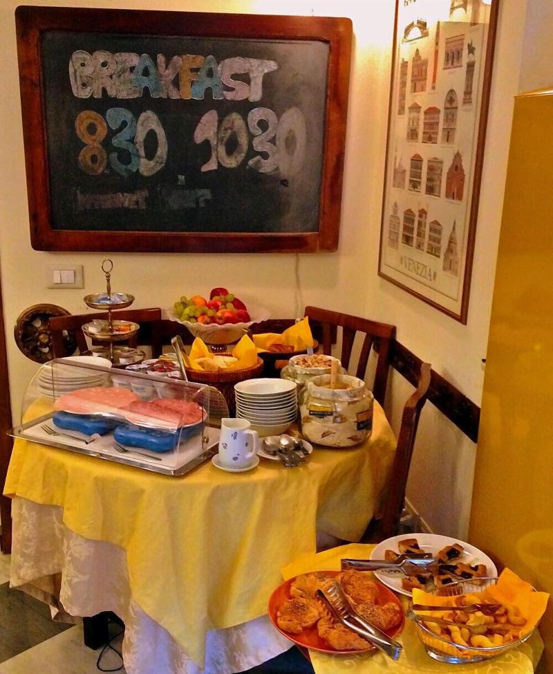 3749 Ponte Chiodo Guest House image