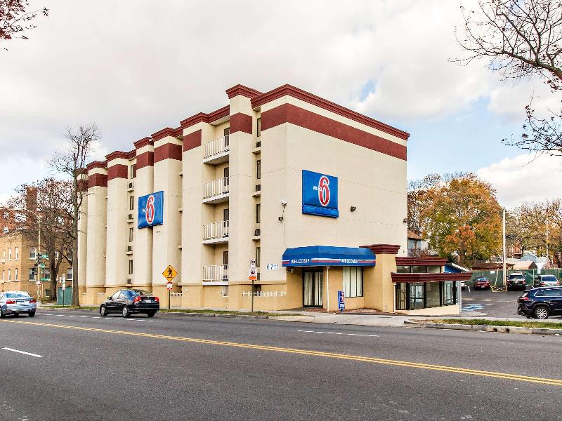 Motel 6 Washington image