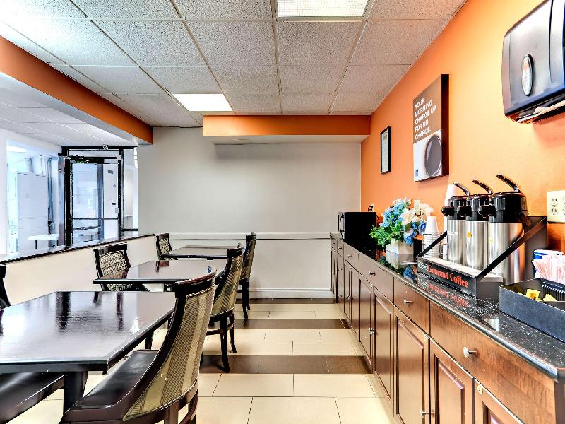 Motel 6 Washington image