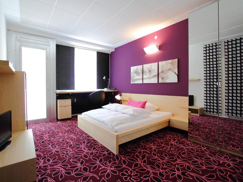College Garden Hotel image