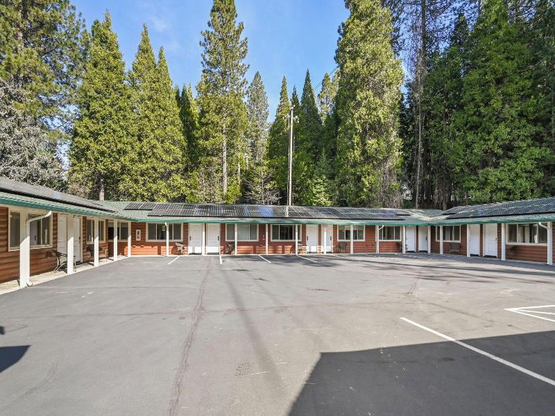 Arnold Meadowmont Lodge image