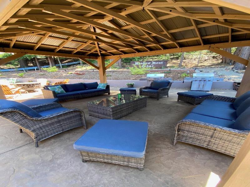 Arnold Meadowmont Lodge image
