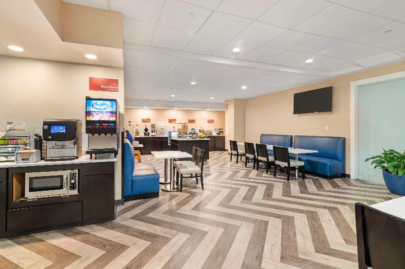Best Western Plus Landmark Inn image