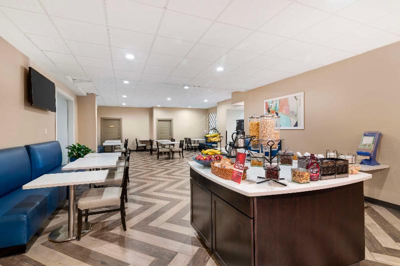 Best Western Plus Landmark Inn image