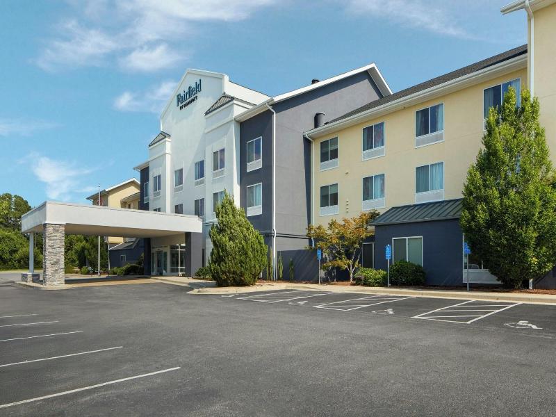 Fairfield Inn and Suites by Marriott South Boston