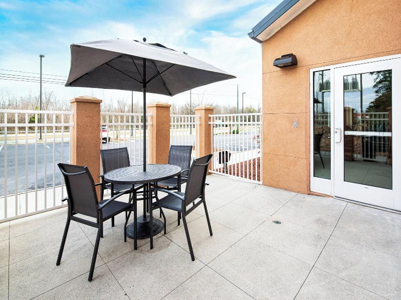 Fairfield Inn and Suites by Marriott South Boston