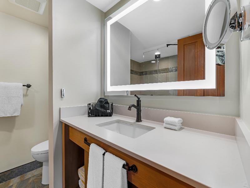 Hilton Grand Vacations Club Whistler image