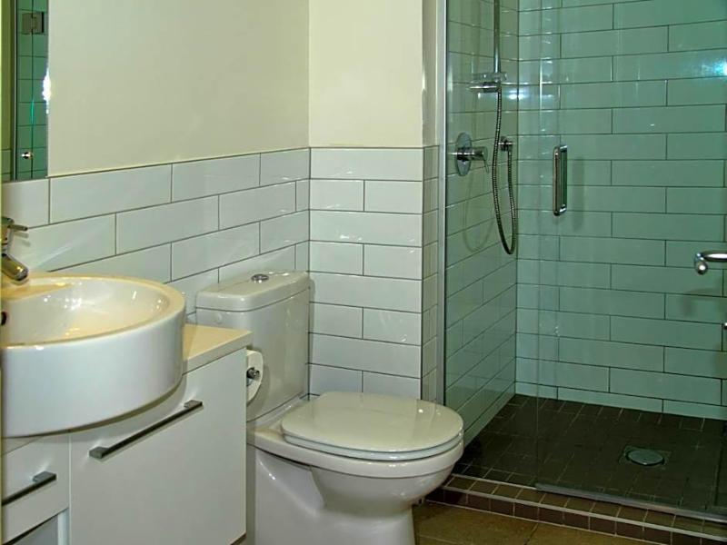 Hananui Lodge and Apartments