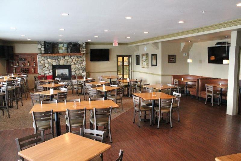 Grand View Inn & Suites image
