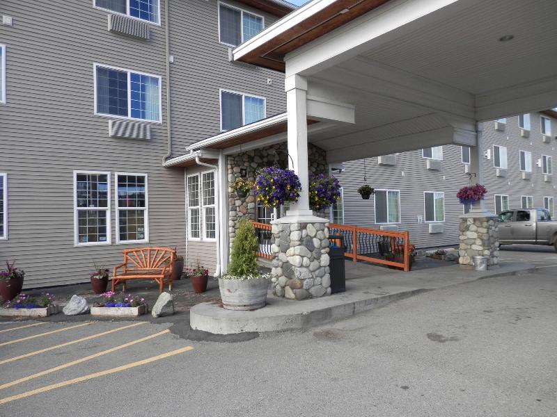 Grand View Inn & Suites image