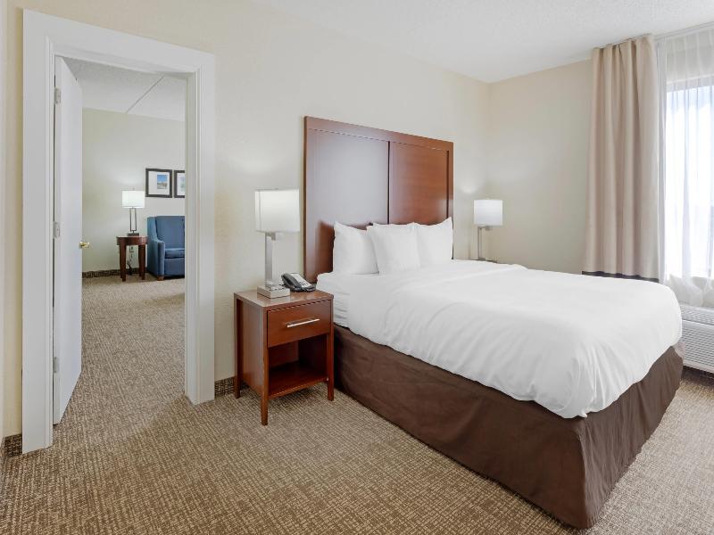SUITE KING SIZE BED — photo 4