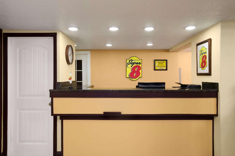 Super 8 By Wyndham Woodward image