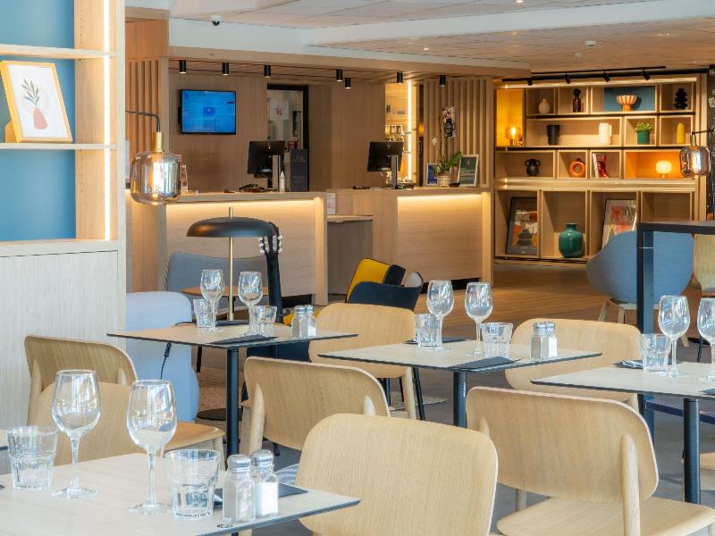 ibis Loriol Le Pouzin image