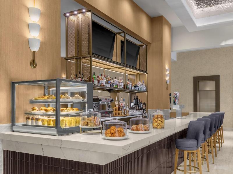 The Westin Crystal City image