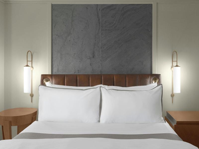 The Westin Crystal City image