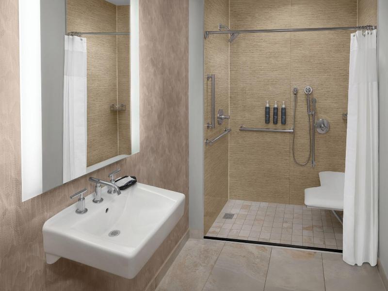 The Westin Crystal City image