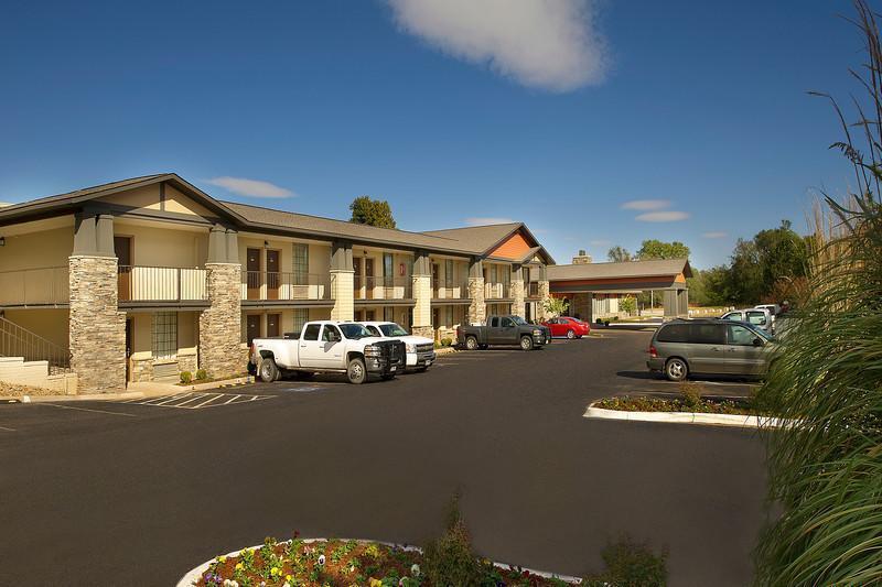Northwest Inn image