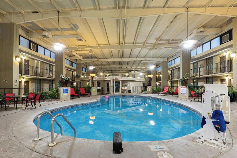 Northwest Inn image