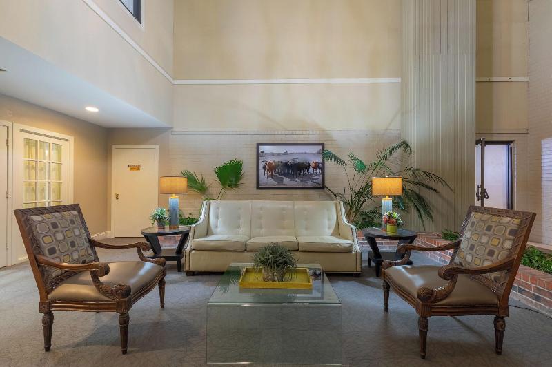 Northwest Inn image