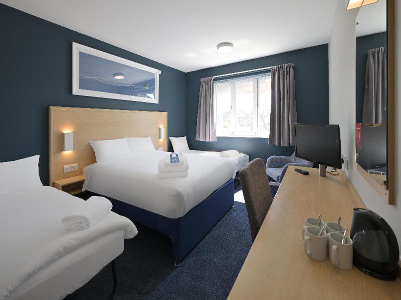 Travelodge Shrewsbury Battlefield image