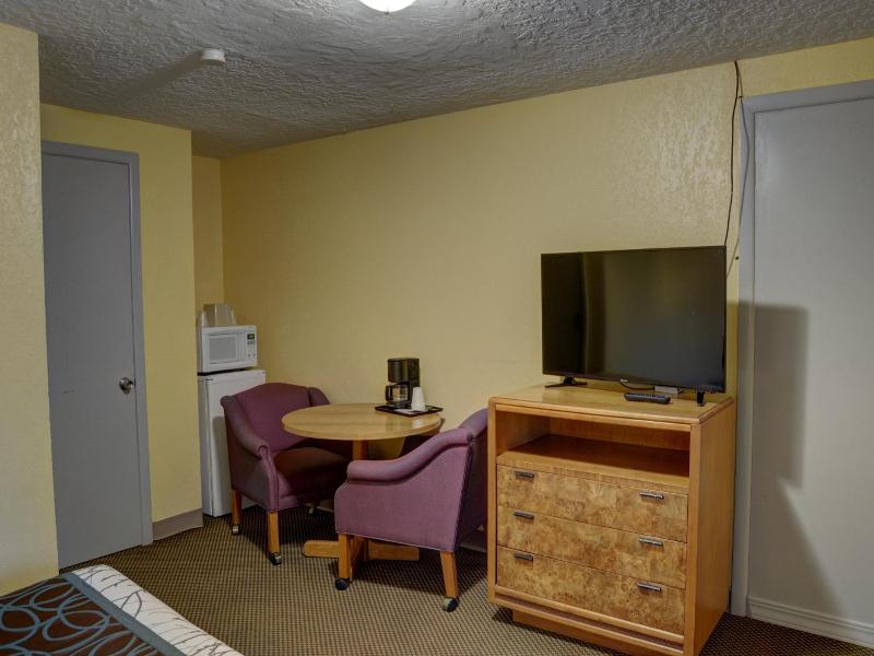 The Inn at Salmon Creek — general view