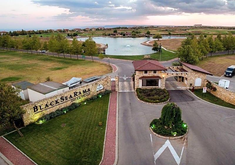 BlackSeaRama Golf & Villas