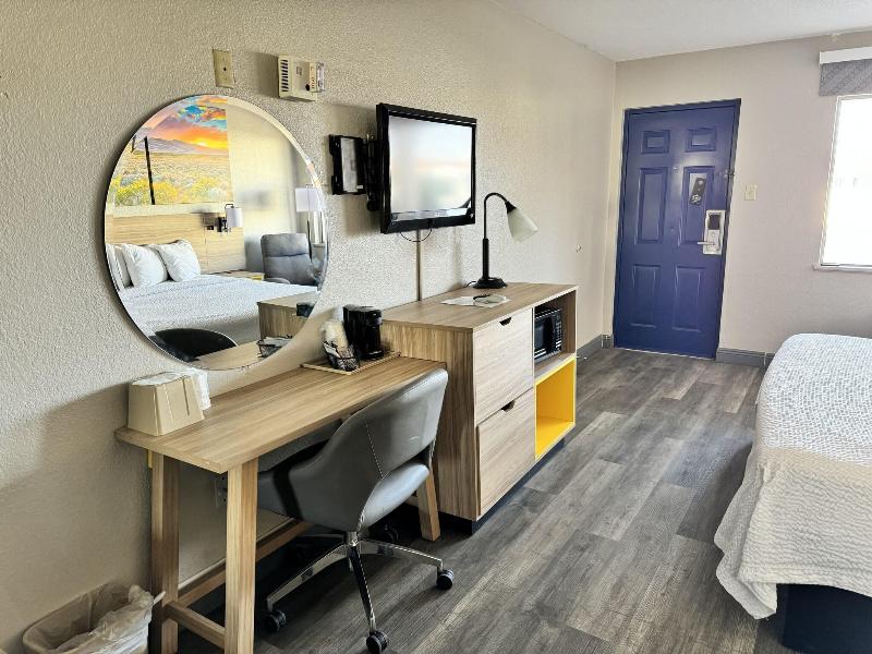 Days Inn by Wyndham Van Horn TX image