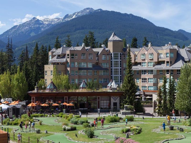 Le Chamois Hotel Whistler image