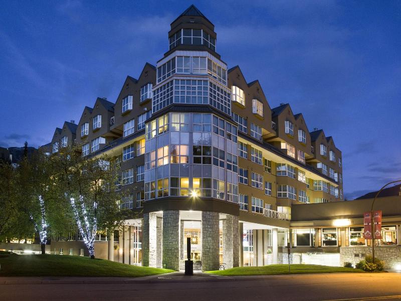 Le Chamois Hotel Whistler image