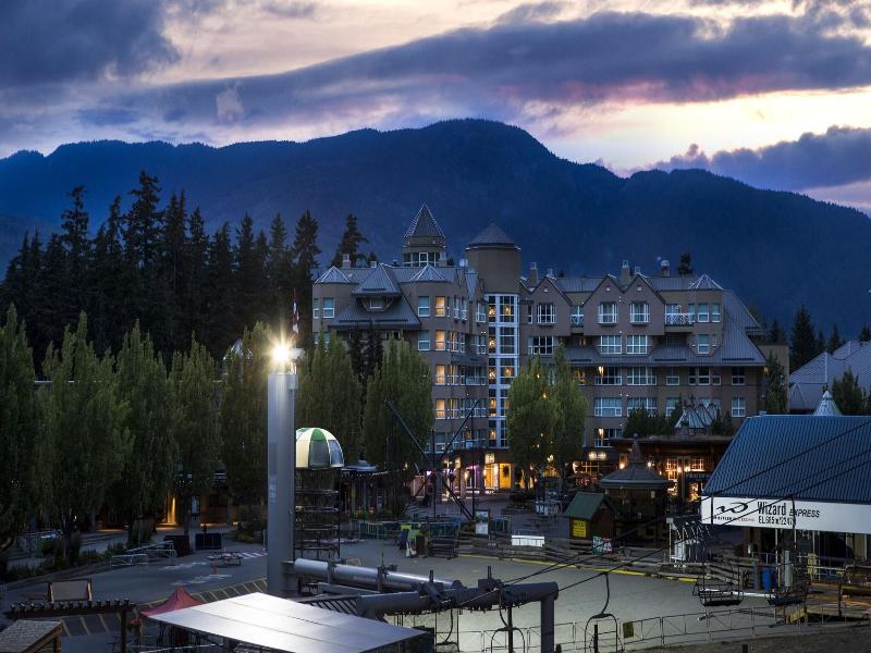 Le Chamois Hotel Whistler image