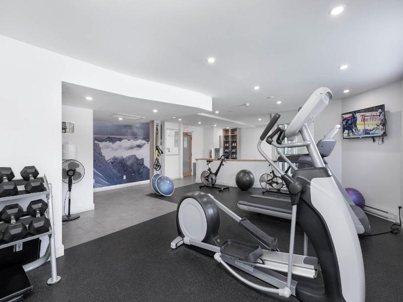 Le Chamois Hotel Whistler image