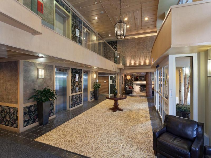 Le Chamois Hotel Whistler image
