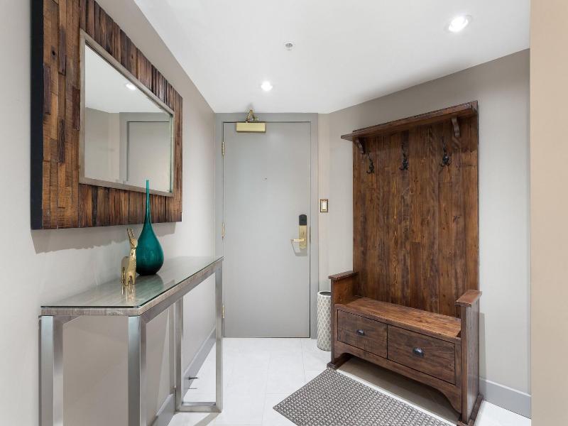 Le Chamois Hotel Whistler image