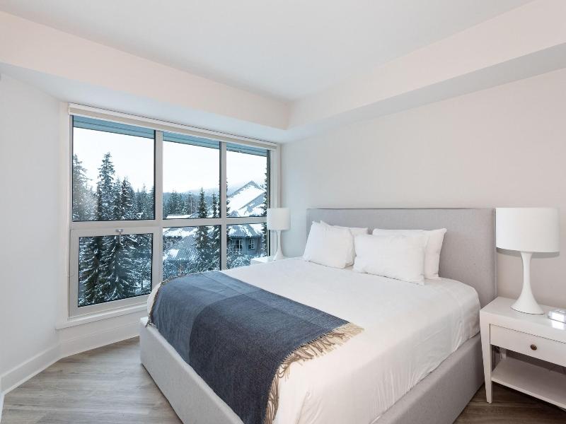 Le Chamois Hotel Whistler image