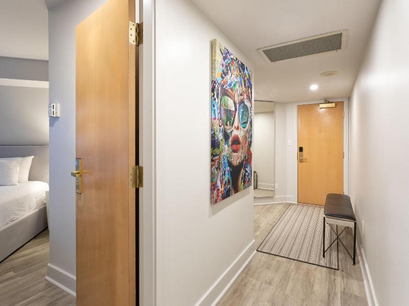 Le Chamois Hotel Whistler image