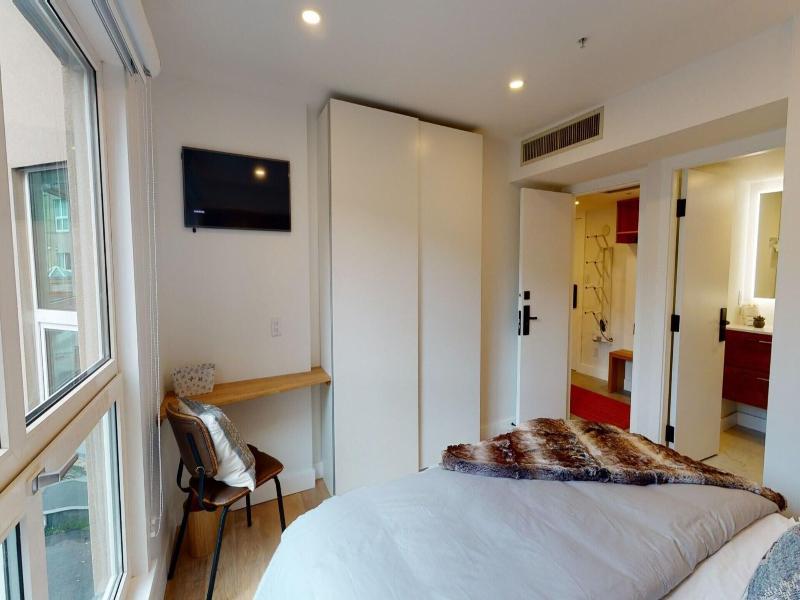 Le Chamois Hotel Whistler image