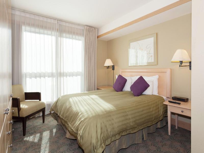 Le Chamois Hotel Whistler image