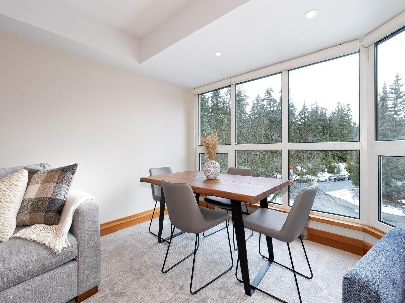 Le Chamois Hotel Whistler image