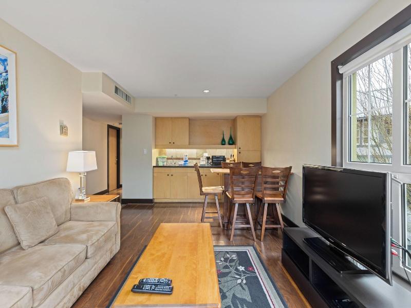 Le Chamois Hotel Whistler image