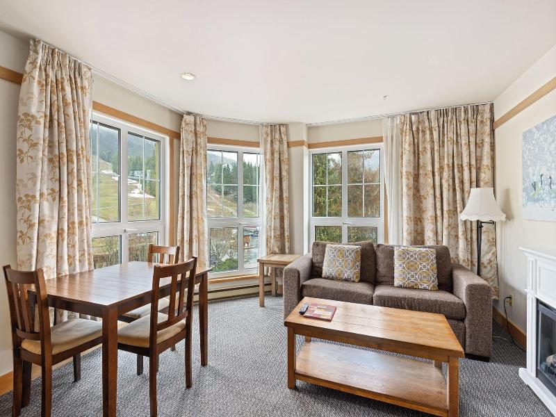 Le Chamois Hotel Whistler image